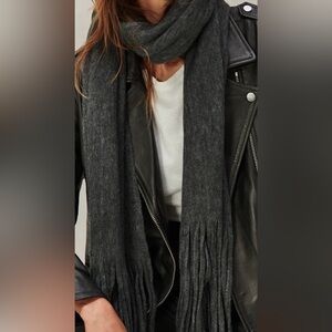 NEW Lucky Brand Scarf Soft Solid Brushed Charcoal Grey Fringe Tassels RV 69.50